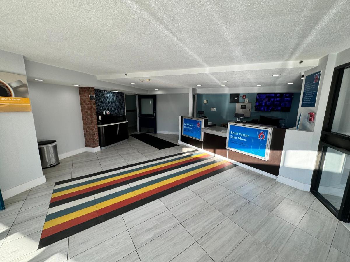 Studio 6 Suites East Syracuse Airport Екстериор снимка